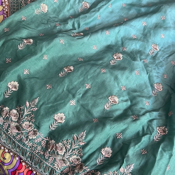 Beautiful sharara salwar Kameez - Picture 4 of 15